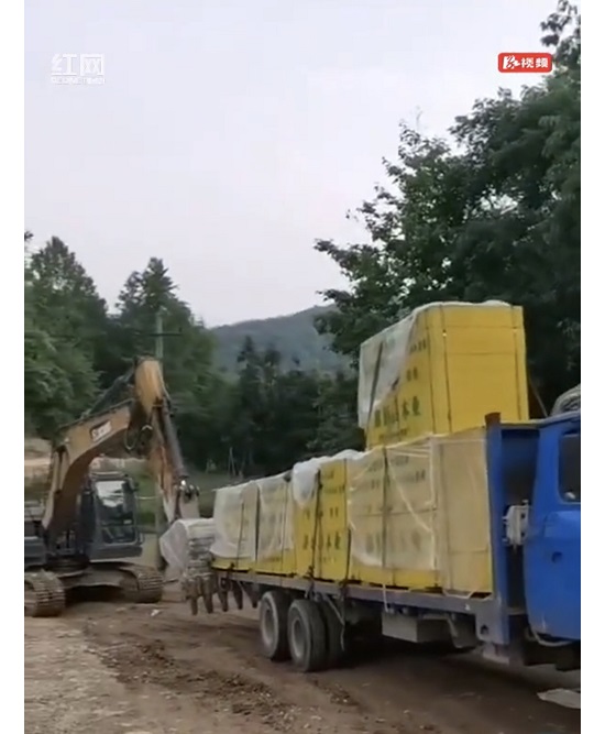 建材公司：材料供應(yīng)進(jìn)行時(shí)，鄉(xiāng)村振興添動(dòng)力